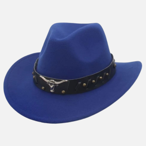 Chapeau de cowboy texan bleu avec bande cuir noire, tête de taureau longhorn en métal et clous dorés